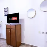 Minimal Apt Near City Center