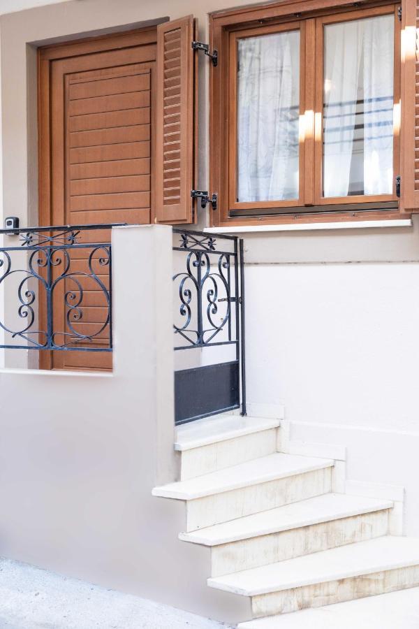 Minimal Apt Near City Center